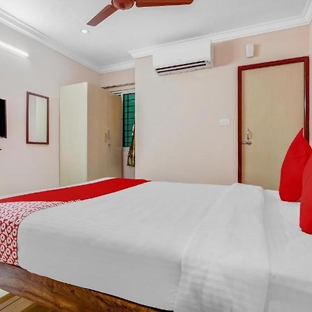 Pn Samy Inn Pondicherry Esterno foto